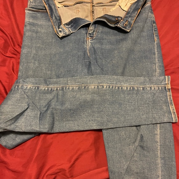 Jeans - Picture 2 of 3